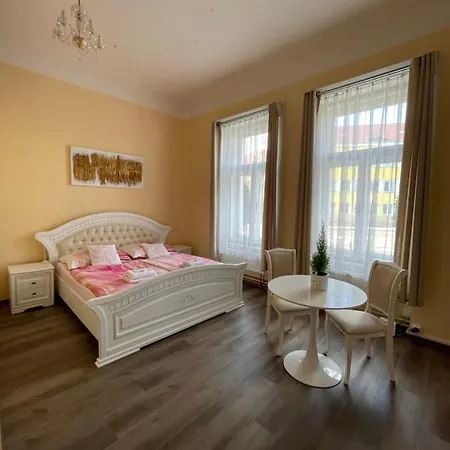 Tyniste 3*