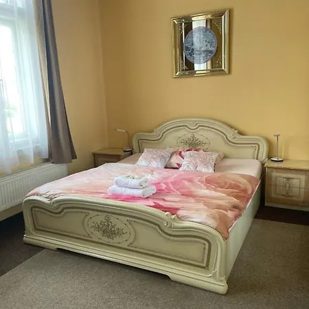 Tyniste Guest house